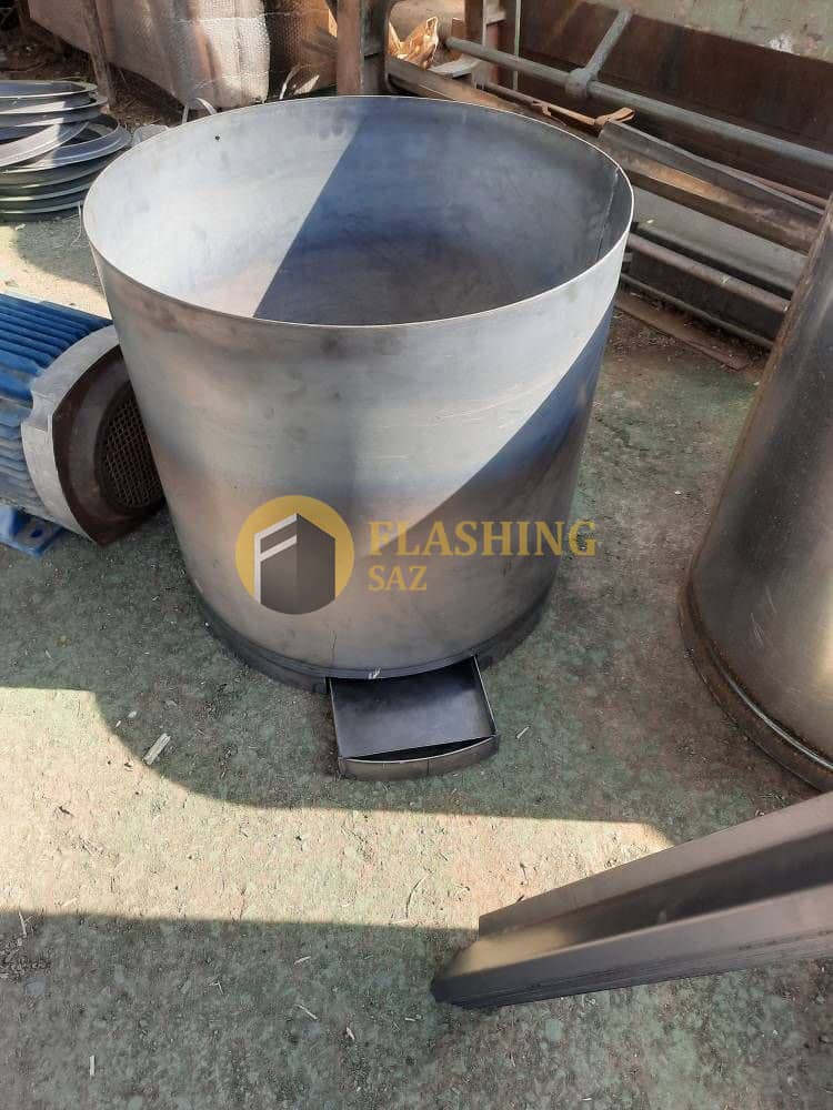 ساخت و نصب فلاور باکس فلزی استوانهای 5 ساخت فلاور باکس استوانه ای بزرگ توسط تیم فلاشینگ ساز
